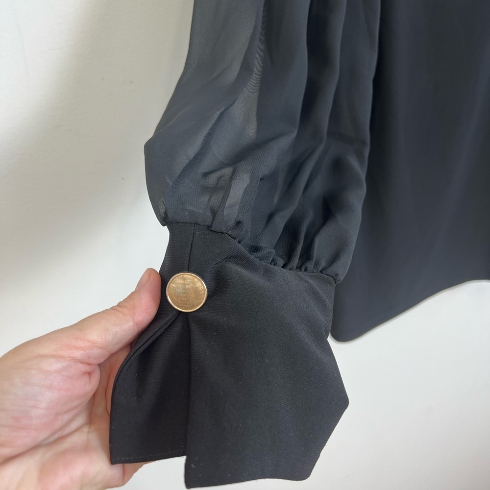 Stunning black sheer sleeve tunic 1X - Picture 4 of 4
